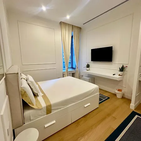 Raffaella Bed and Breakfast Νάπολη